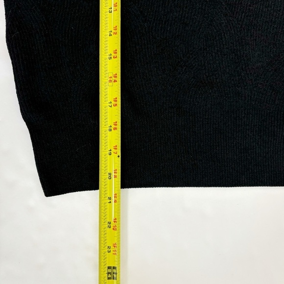 ASTR The Label Tori Sweater in Black Size S - Picture 11 of 11
